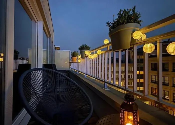 Apartment Cosy Penthouse With Balcony In Center