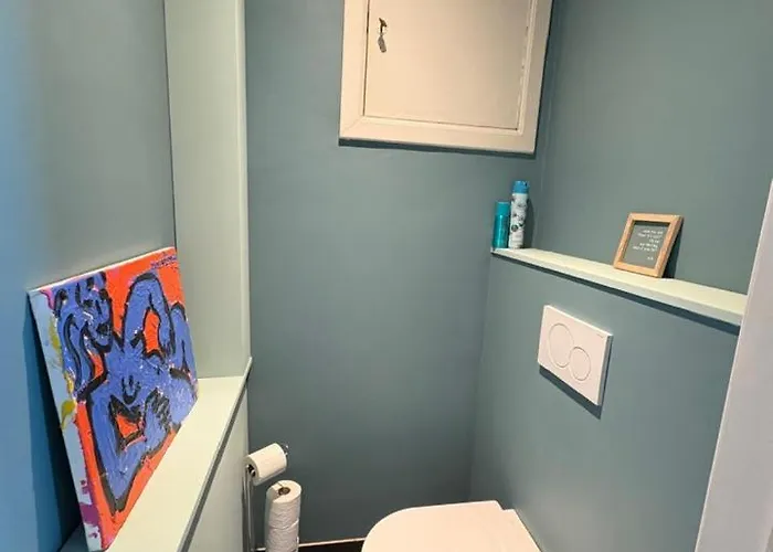 Cosy Penthouse With Balcony In Center Apartment *